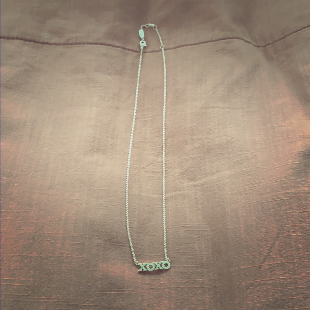 Stella and dot xoxo necklace